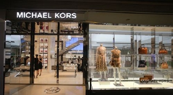 众明星身着MICHAEL KORS 出席上海旗舰店剪彩仪式